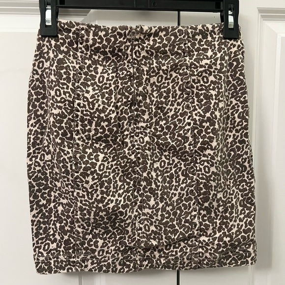 Free People Leopard print Good condition Hardly worn . Size 2 / UK 6 - Picture 3 of 3